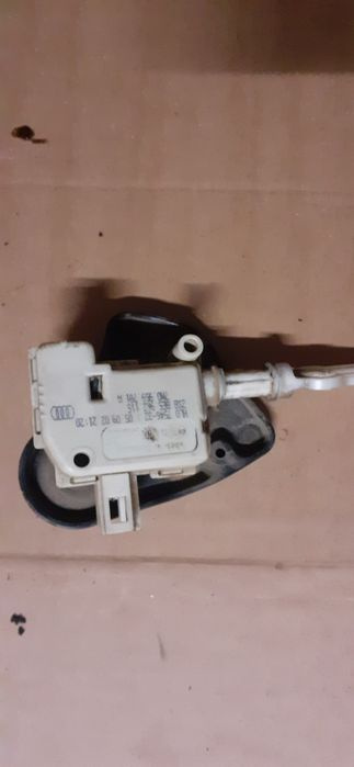 Motoraș actuator electric portbagaj Audi a4 b6 b7