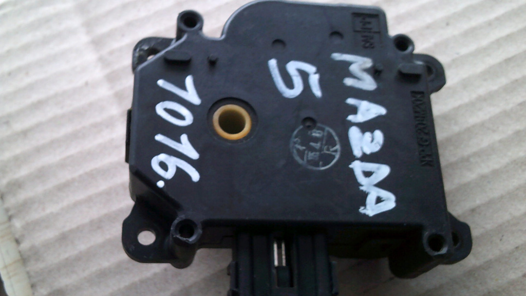 Motoras, actuator aeroterma bord Mazda 5, 861000-0980