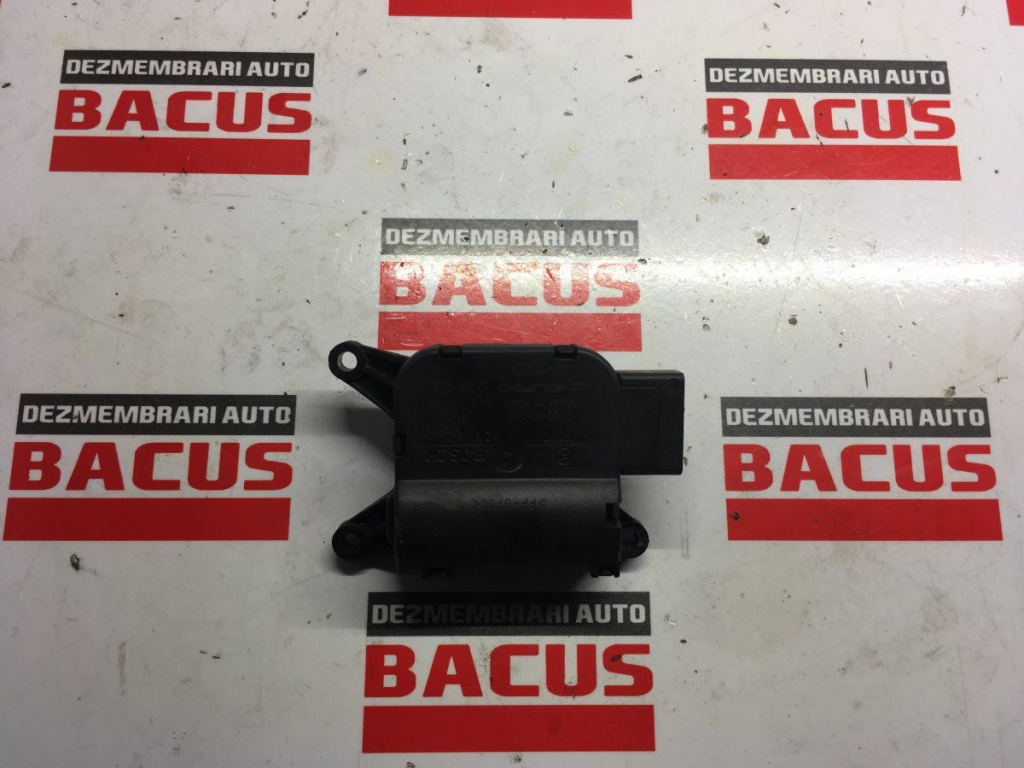Motoras aeroterma bord VW Touareg cod: 0132801320