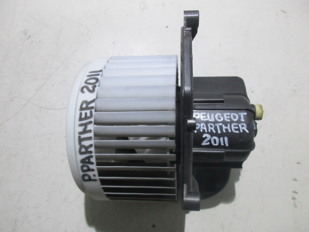 MOTORAS AEROTERMA PEUGEOT PARTNER 2011 COD- 036746 DENSO....