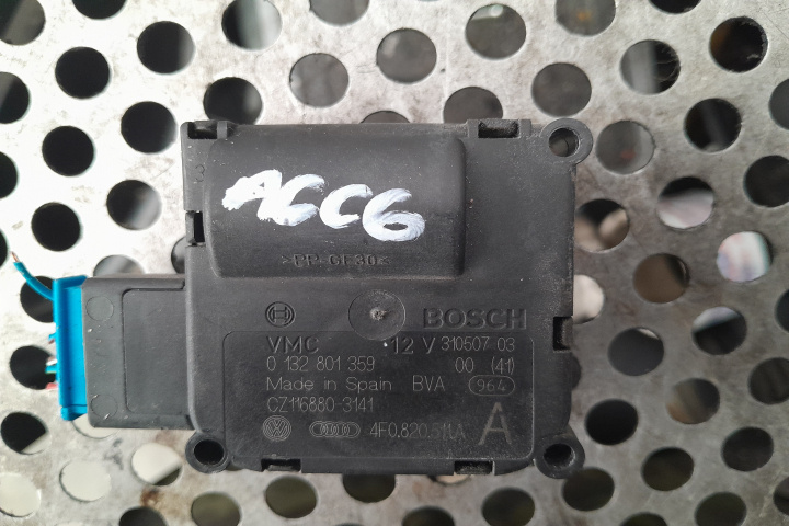 Motoras clapeta aeroterma 0132801359 Audi A6 4F/C6