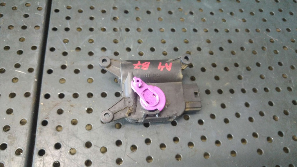 Motoras clapeta aeroterma audi a4 b7 8e 0132801300