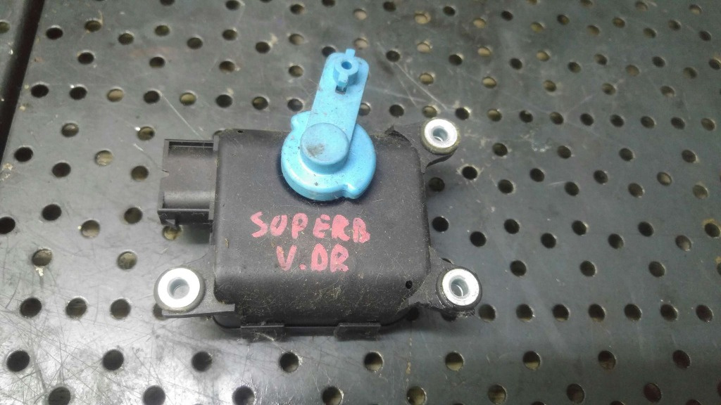 Motoras clapeta aeroterma skoda superb 1 3u4 01328