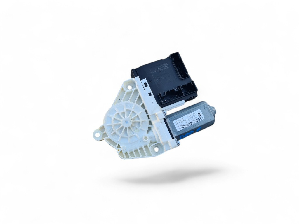 Motoras cu modul usa dreapta fata Seat Altea XL cod 5P0837402AG 3C0959792C an 2012
