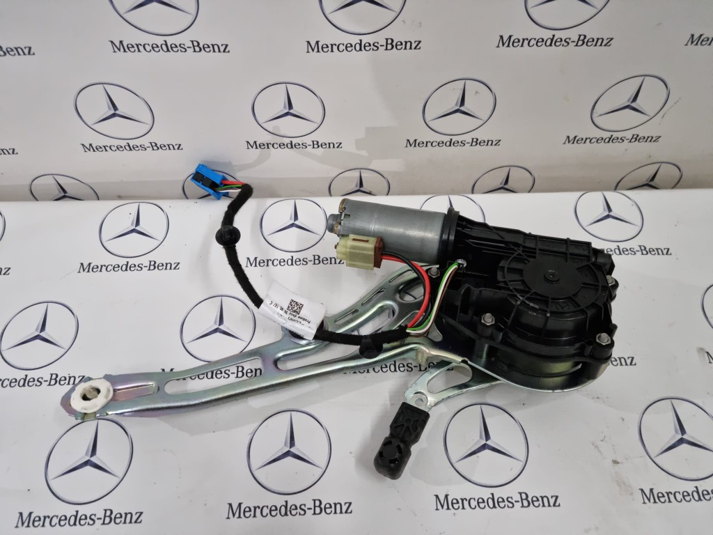Motoras deschidere portbagaj Mercedes E200 cdi w213 A2138200042