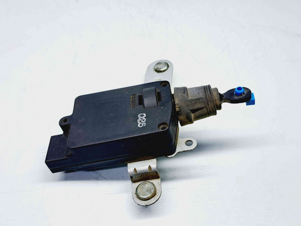 Motoras deschidere rezervor Hyundai Santa Fe 2 (CM