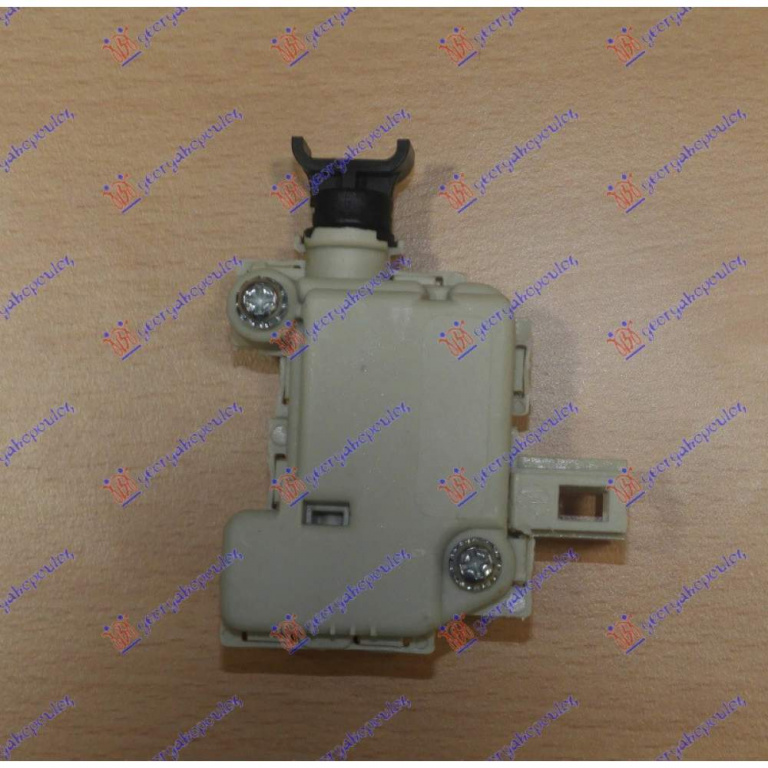 MOTORAS DESCHIDERE REZERVOR pentru BMW SERIES 3 (E46) COUPE/CABRIO 2003 , 67118372240
