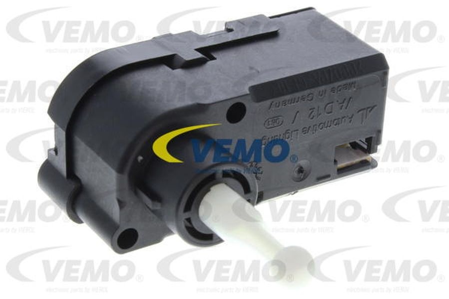 Motoras far FORD MONDEO II limuzina BFP VEMO V25770019