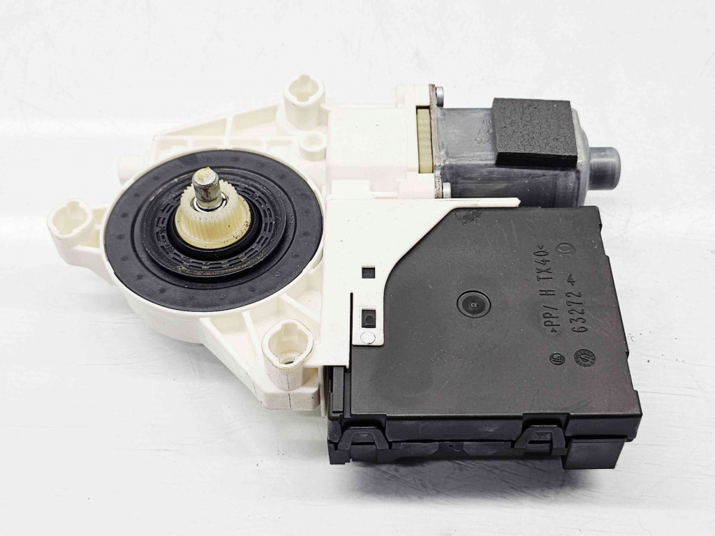 Motoras geam dreapta fata Audi A3 Sportback (8PA) 