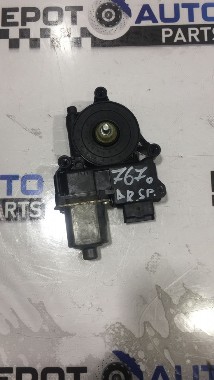 MOTORAS GEAM DREAPTA SPATE PEUGEOT 508 SW 2011 COD 9688808380 (id: 767)