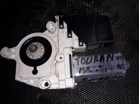 Motoras Geam Dreapta Spate VW Touran, negru, volan stanga, 2.0BKD