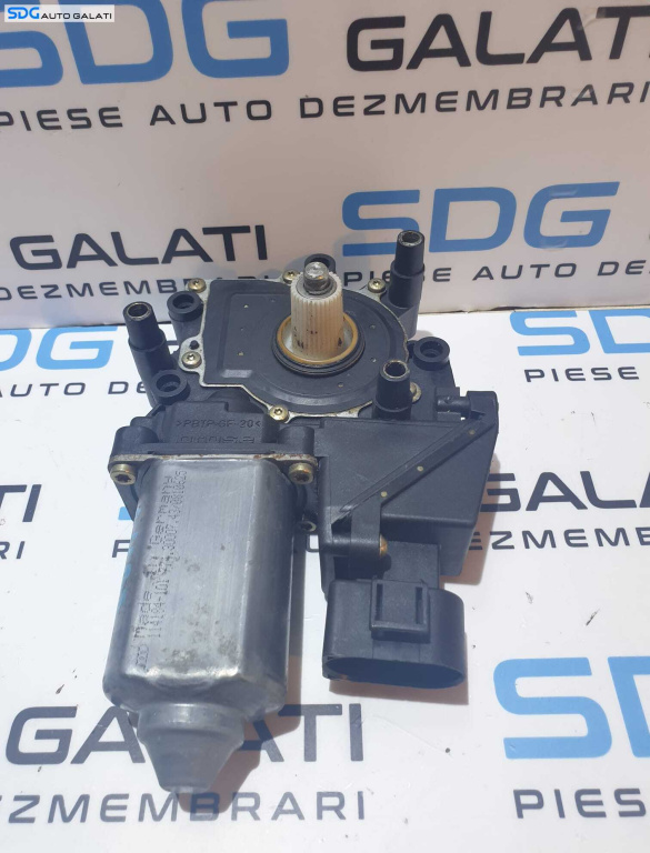 Motoras Geam Macara Electrica Usa Portiera Dreapta Fata Audi A4 B5 1995 - 2001 Cod 8D0959802D