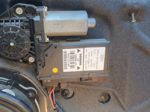 Motoras Geam Macara Electrica Usa Portiera Dreapta Spate Audi A4 B7 2005 - 2008 Cod 8E0959802A 5WK47011ABF [C1723]