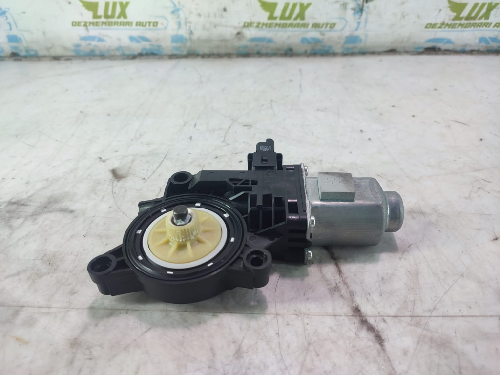 Motoras geam stanga fata 82450-G4050 Hyundai i30 PD 3 [2th facelift] [2020 - 2024] 1.5 benzina G4LC