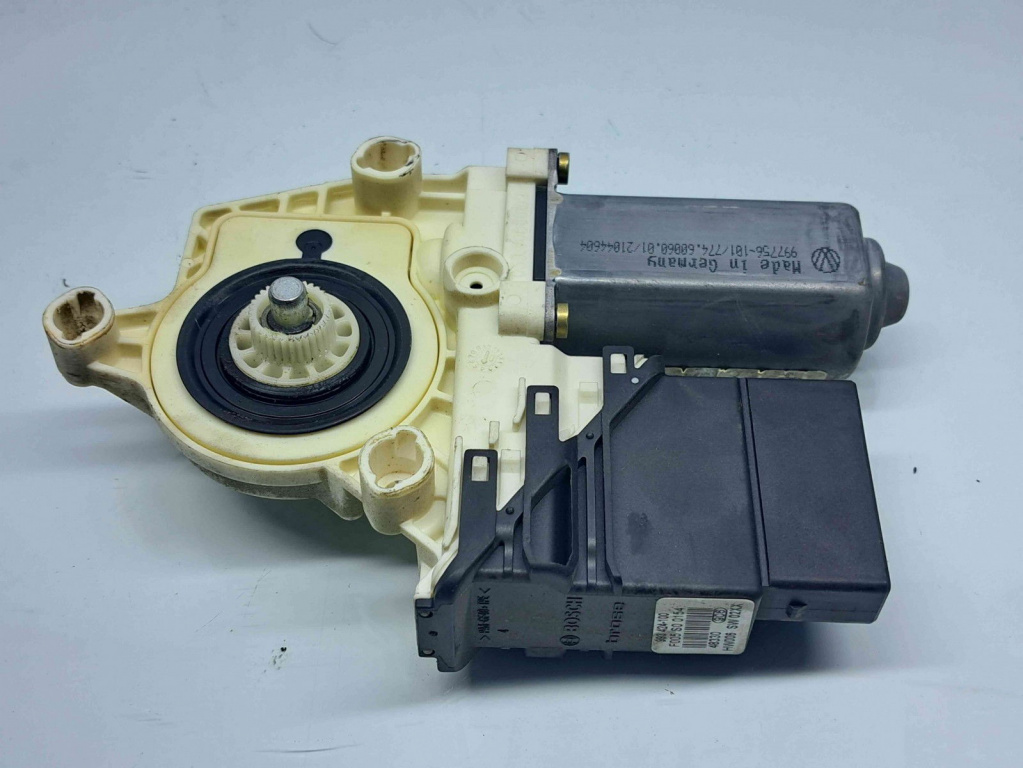 Motoras geam stanga spate Volkswagen Golf 5 (1K1) 