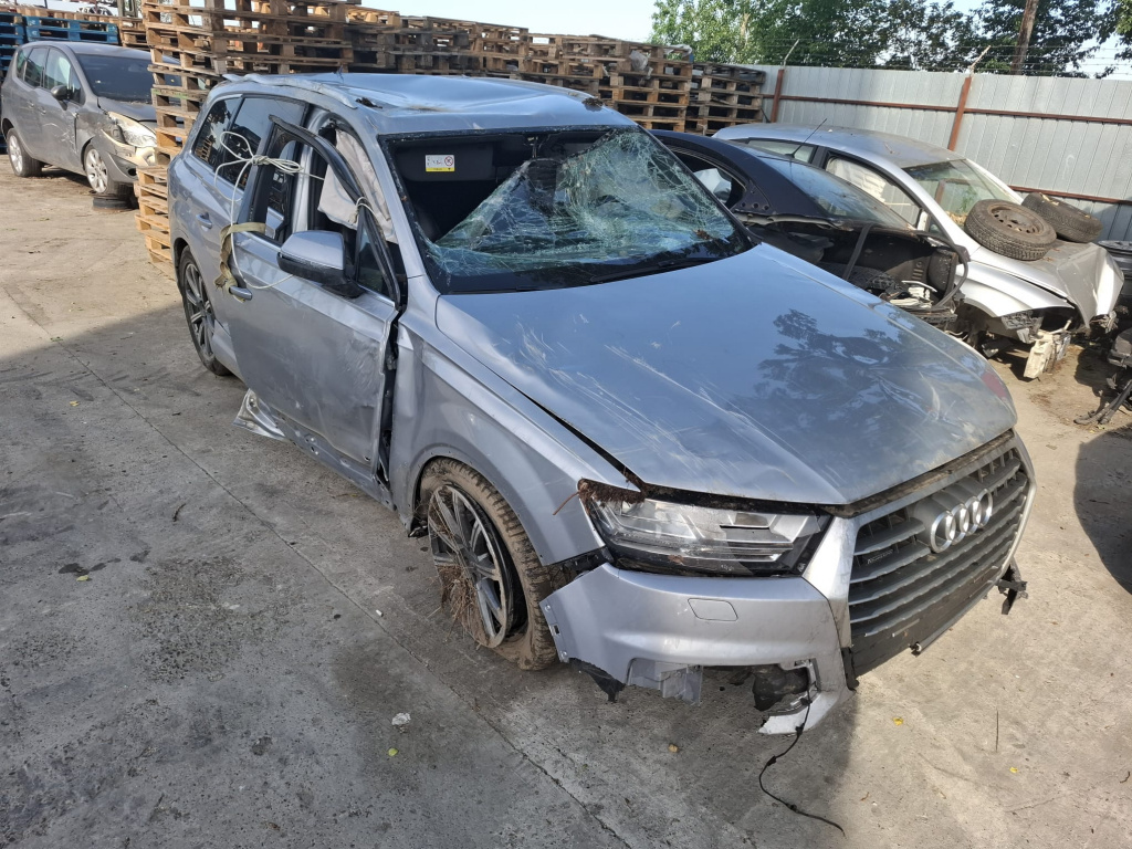 Motoras haion stanga 4m0827851a Audi Q7 