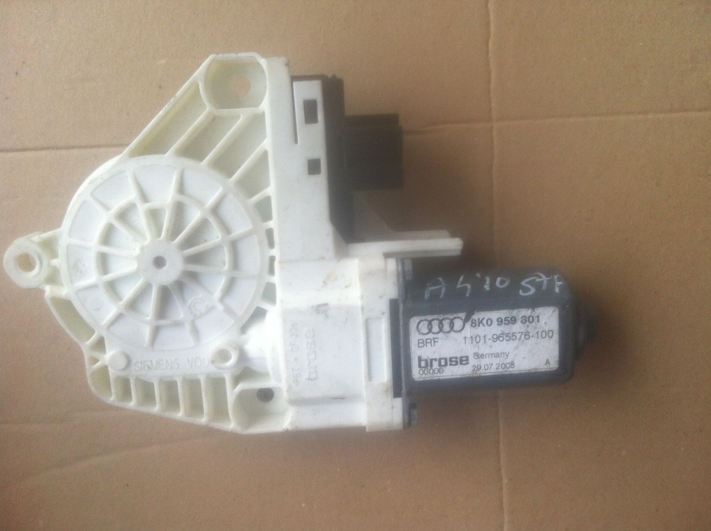 Motoras macara Audi A4 8K0959801 8K0 959 801