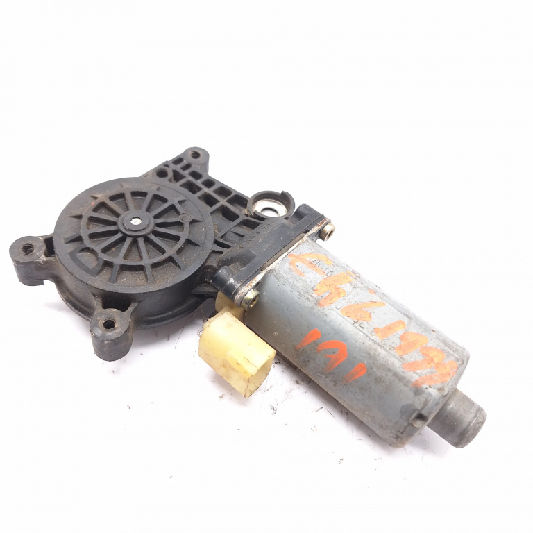 Motoras Macara BMW 3 (E46) 1998 - 2007 8362065, 0130821728, 67628362065, 8362065, 119352XXX