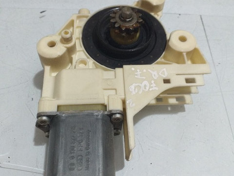 Motoras Macara DREAPTA Față FORD Focus 2 COD 0130822218V