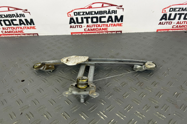 Motoras macara dreapta fata 400727 400727 Dacia Lo