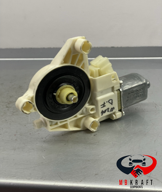 Motoras macara dreapta fata A2048200242 A 204 820 