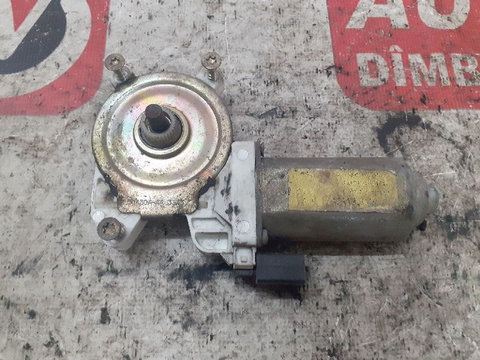 MOTORAS MACARA DREAPTA FATA FORD FOCUS 2000