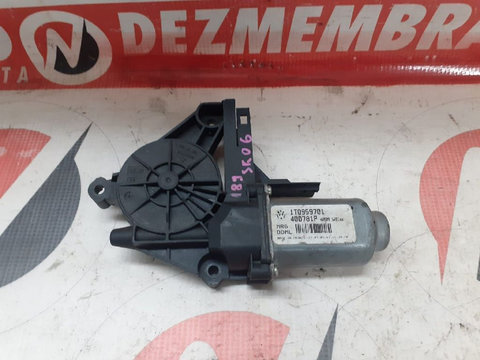 MOTORAS MACARA DREAPTA FATA SKODA OCTAVIA II 2004 OEM:1T0959701.