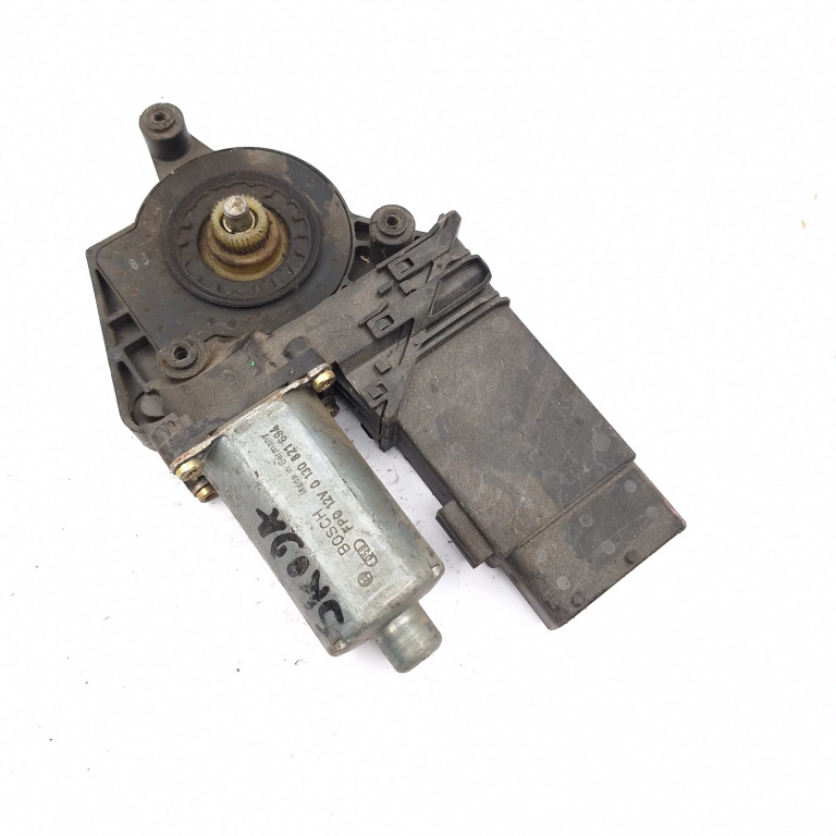 Motoras Macara Dreapta,fata Skoda SUPERB 1 (3U) 20