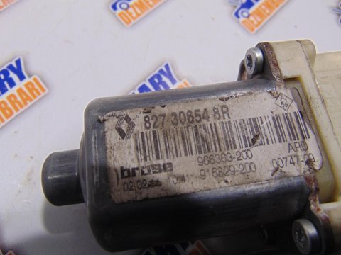 MOTORAS MACARA DREAPTA SPATE - cod: 827306548R - RENAULT Megane 3