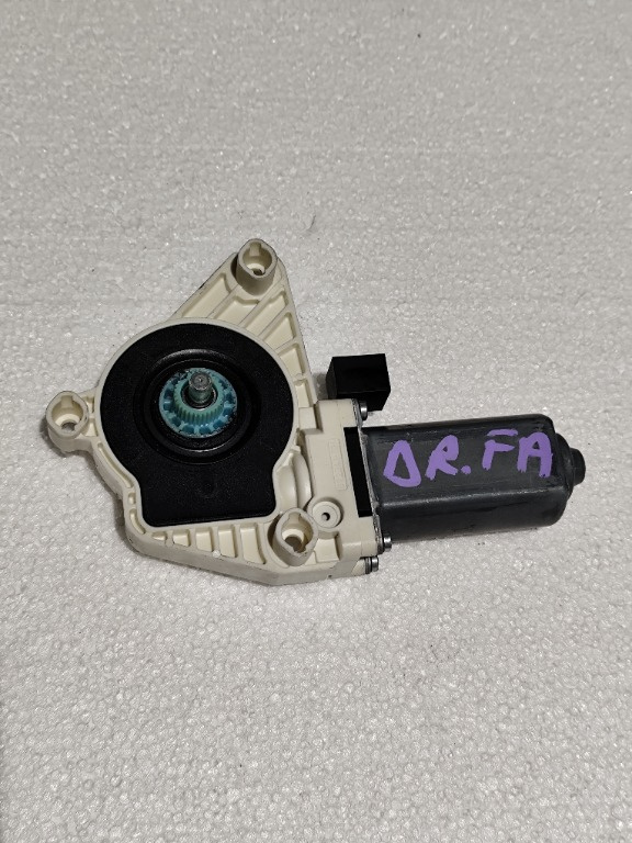 Motoras Macara Geam Dreapta Fata Audi Q5 FY cod: 5Q4959802B model 2018
