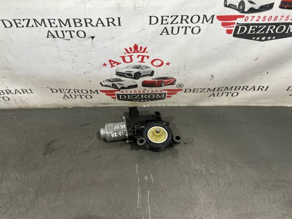 Motoras macara geam dreapta spate 6R0959812D Skoda Fabia II Hatchback (542) 1.2 TDI 75 cai CFWA