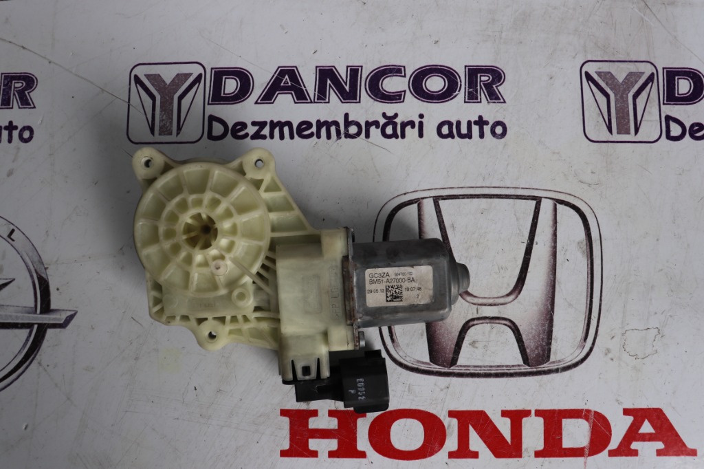 MOTORAS MACARA GEAM DREAPTA SPATE FORD FOCUS 3 - BM51-A27000-BA / AN 2016
