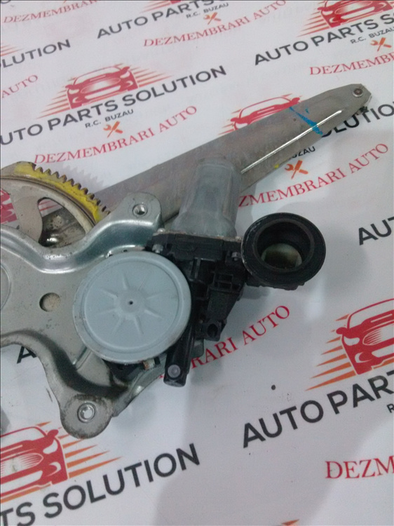 Motoras macara geam dreapta spate LEXUS IS 220D