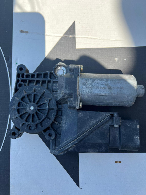 Motoras macara geam dreapta spate Mercedes A class - Cod 114899-300