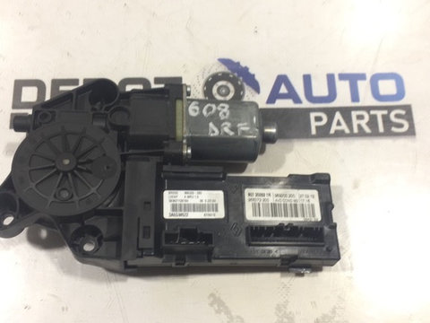 Motoras macara geam electric usa dreapta fata Renault Megane 3 2012 cod 707302821R