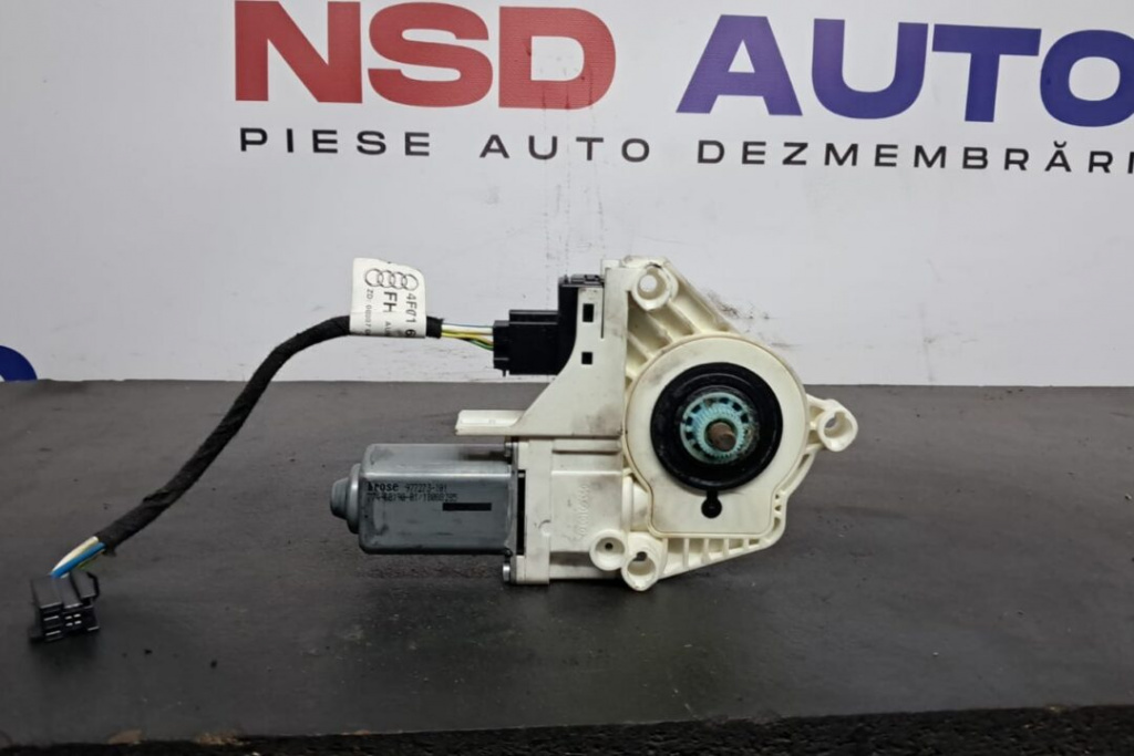 Motoras macara geam fata dreapta Audi A6 C6 4f0959802b