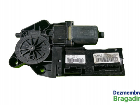 Motoras macara geam fata dreapta Cod: 807300005R Renault Megane 3 [2008 - 2014] Hatchback 5-usi 1.5 dCi MT (86 hp)