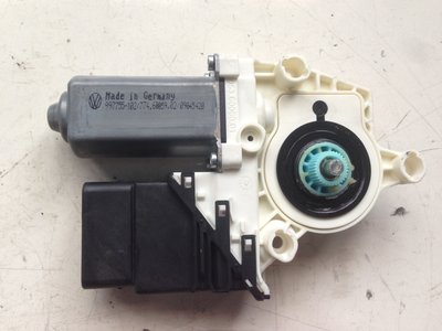 Motoras macara geam+modul dreapta spate VW Golf 5,