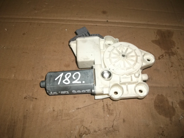 Motoras macara geam spate stanga Toyota Avensis, T