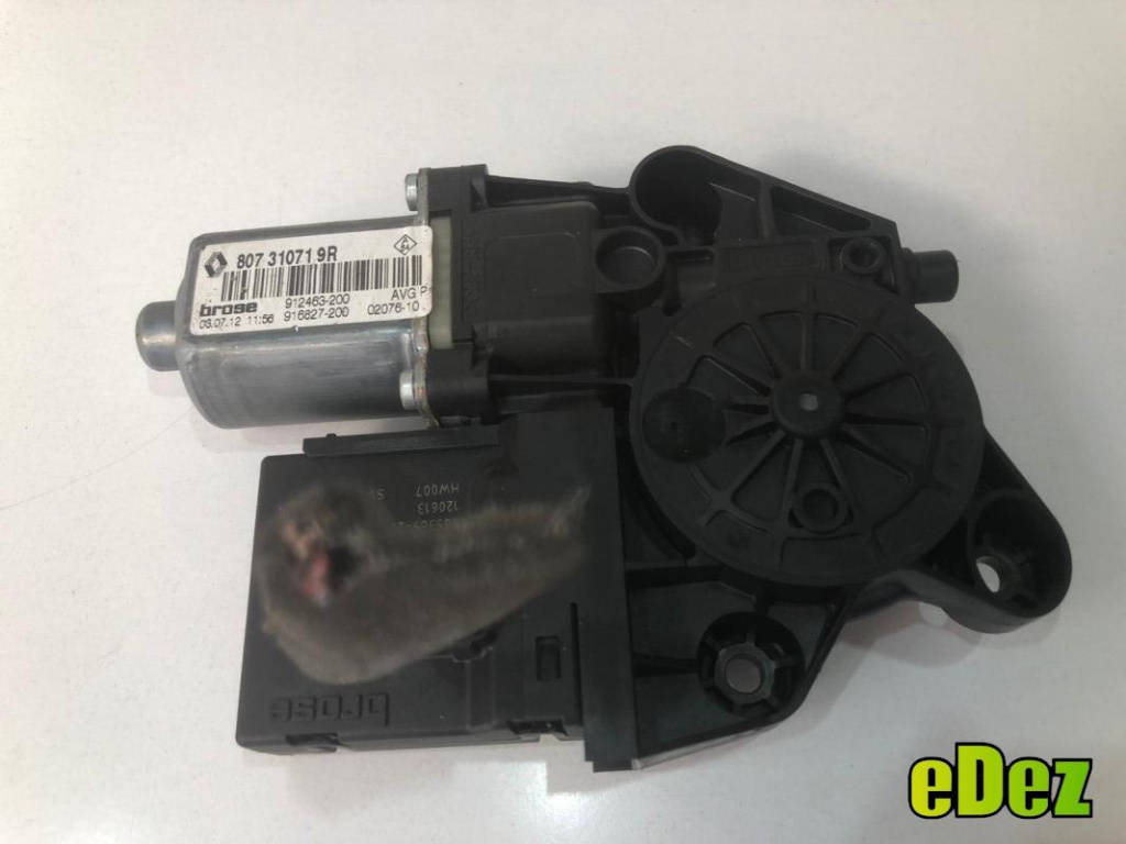 Motoras macara geam stanga fata Renault Megane 3 facelift (2012-2016) 807310719R