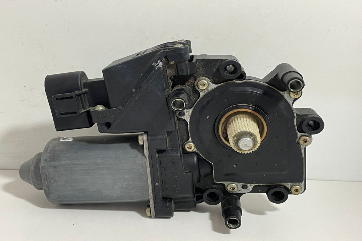Motoras macara geam stanga spate 0536001402 Audi A4 B6 [2000 - 2005]