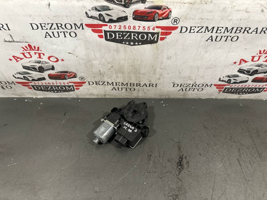 Motoras macara geam stanga spate 5Q0959811A VW Gol