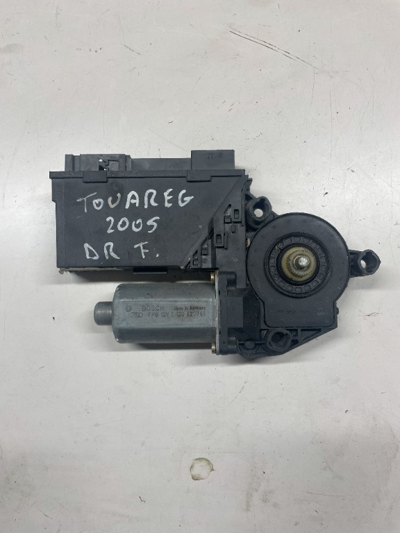 Motoras macara geam stanga spate cu modul 7l0959795 Volkswagen VW Touareg generatia 1 7L [2002 - 2007]