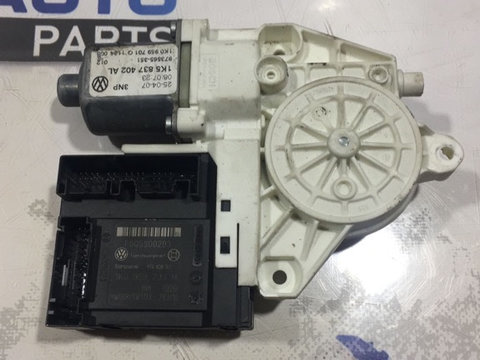 Motoras macara geam usa dreapta fata Volkswagen Jetta cod 1K5 837 402 AL