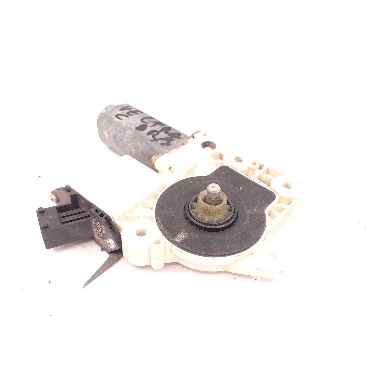 Motoras Macara Opel VECTRA C 2002 - 2008 106155102, 106155-102, 1137328066