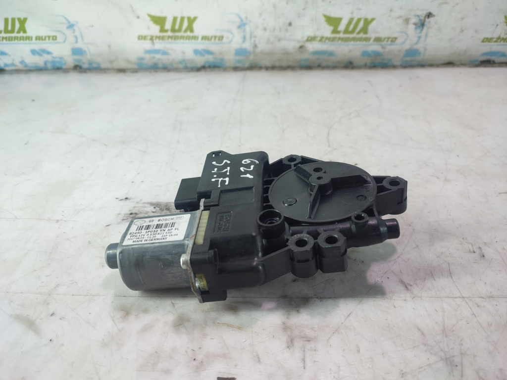 Motoras macara stanga fata 82450-1P010 Hyundai ix20 [facelift] [2015 - 2020] 1.4 crdi D4FC