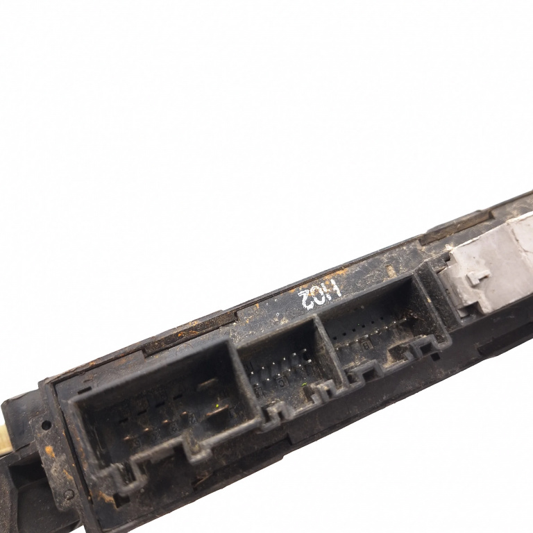 Motoras Macara Stanga,fata Audi A4 B6 (8