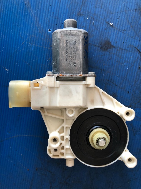 Motoras macara stanga fata ford mondeo mk4 2009 01