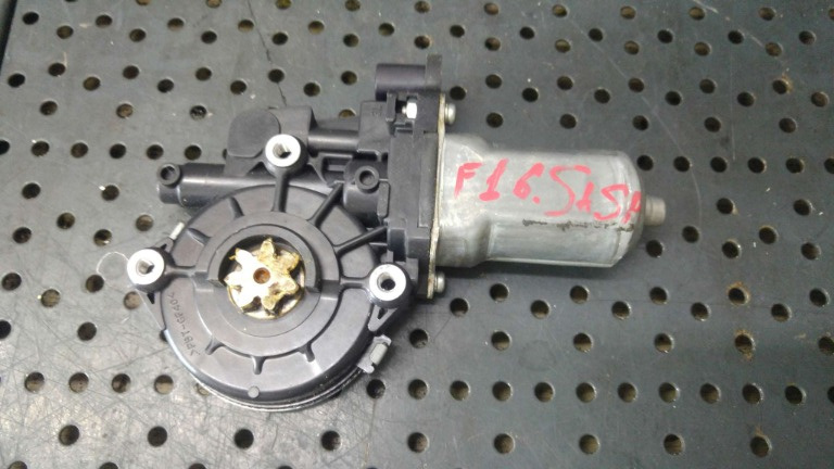 Motoras macara stanga spate fiat sedici 189 8356079j00 2621004060