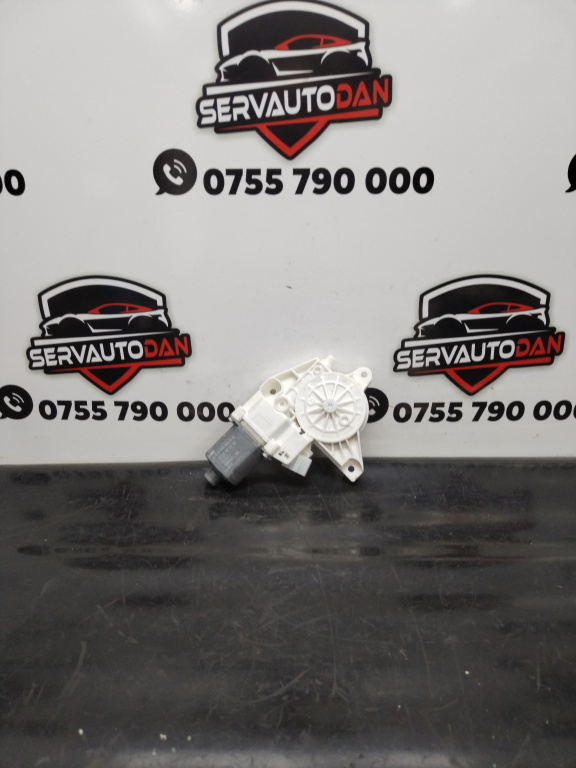 Motoras macara stanga spate Mercedes-Benz S-Class (2014->) [W222] 3.0 Motorina 2016, A2229060501